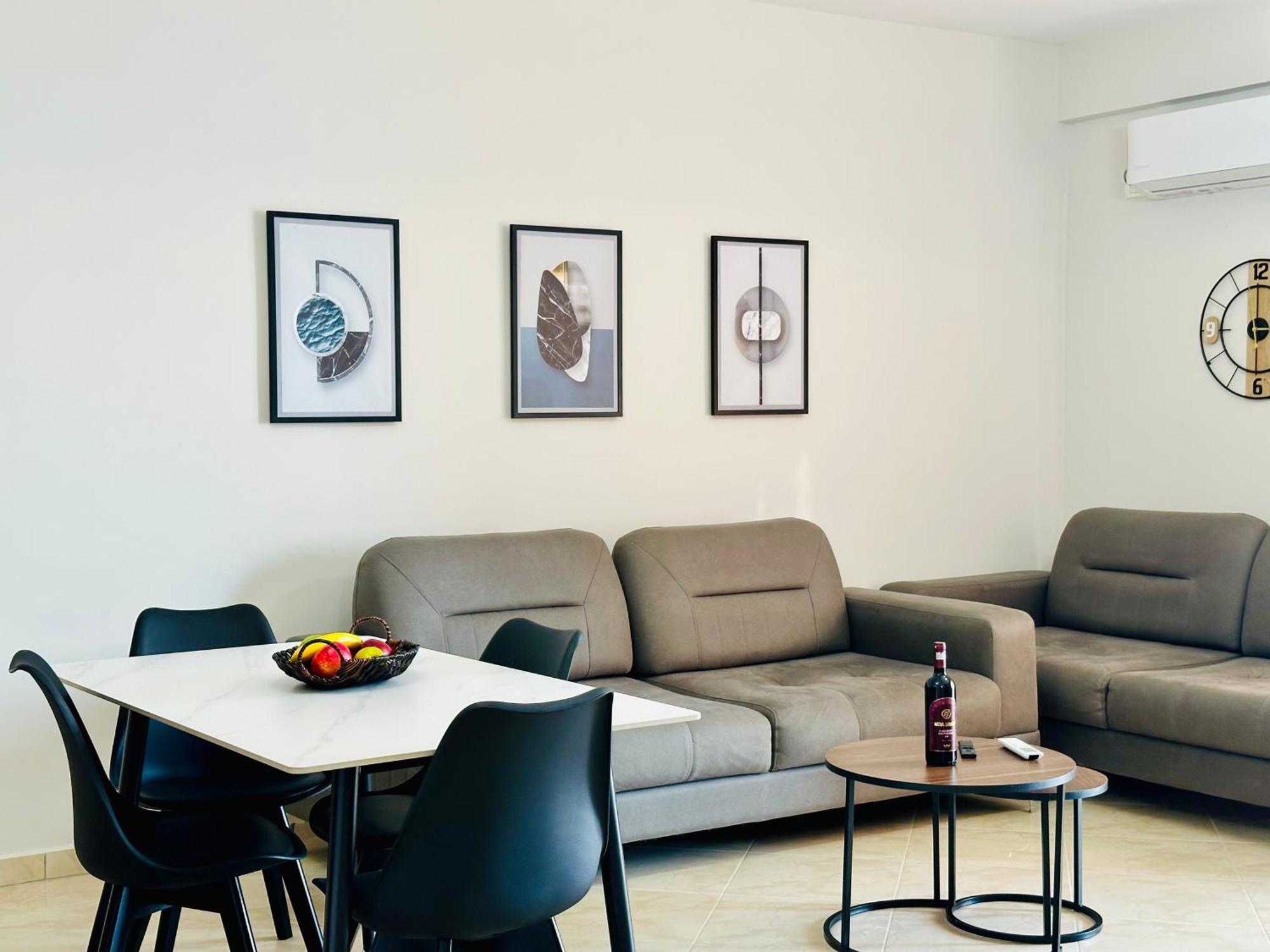 Jico Travel - Erjon Apartments Vlorë 객실 사진